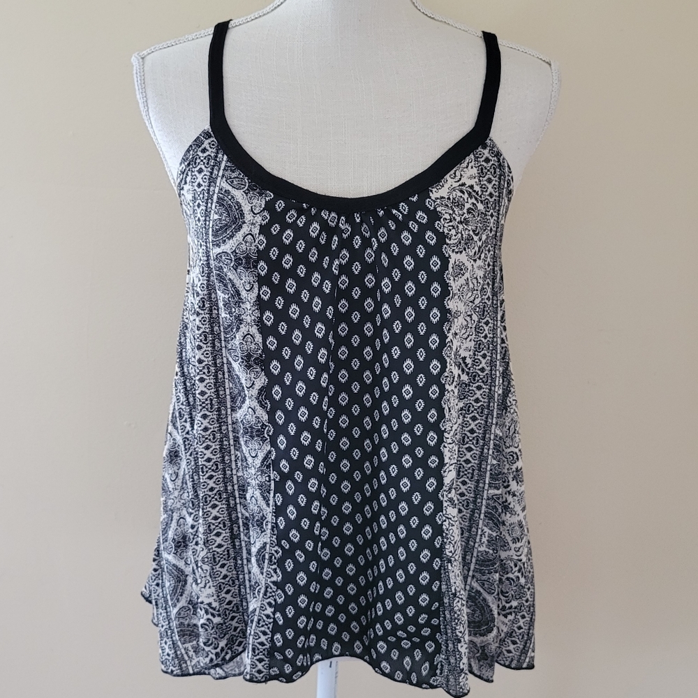 R2d tribal paisley swing tank size medium